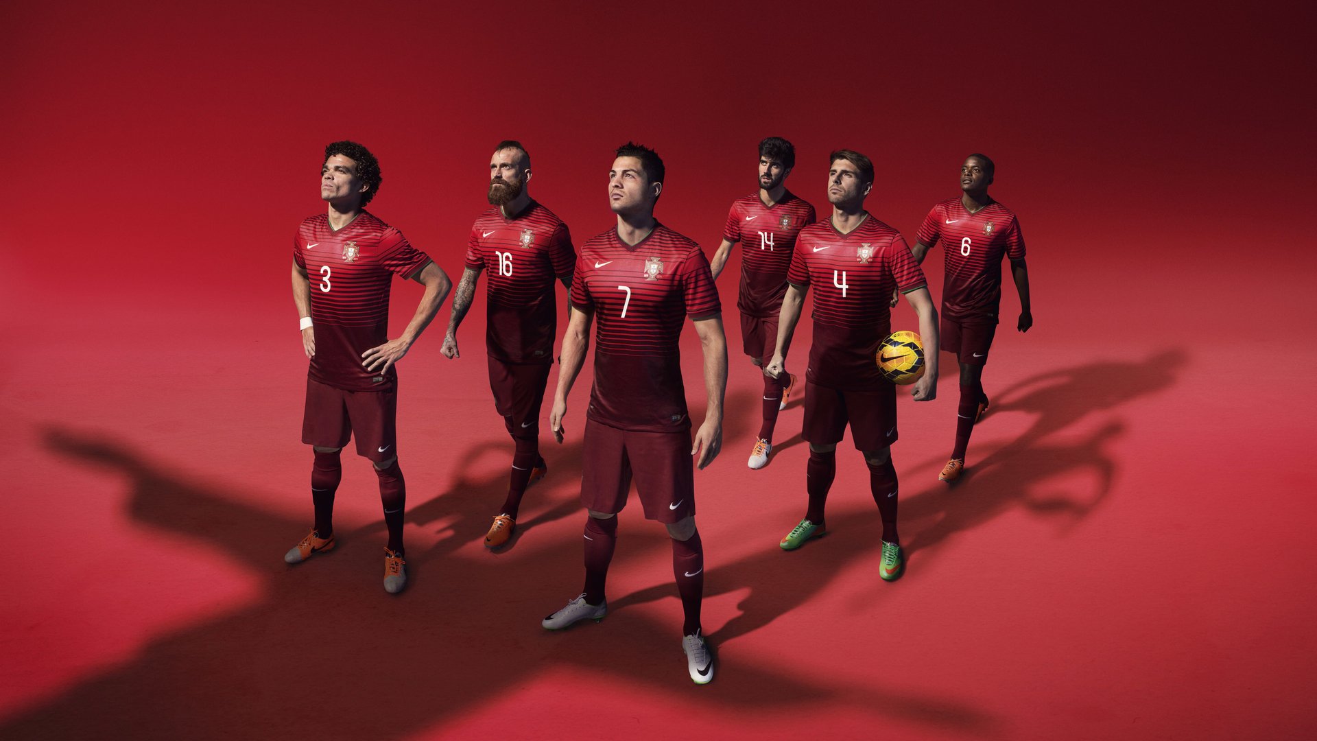 随机国际名宿助阵中国足球，传授宝贵经验，中国足球民宿