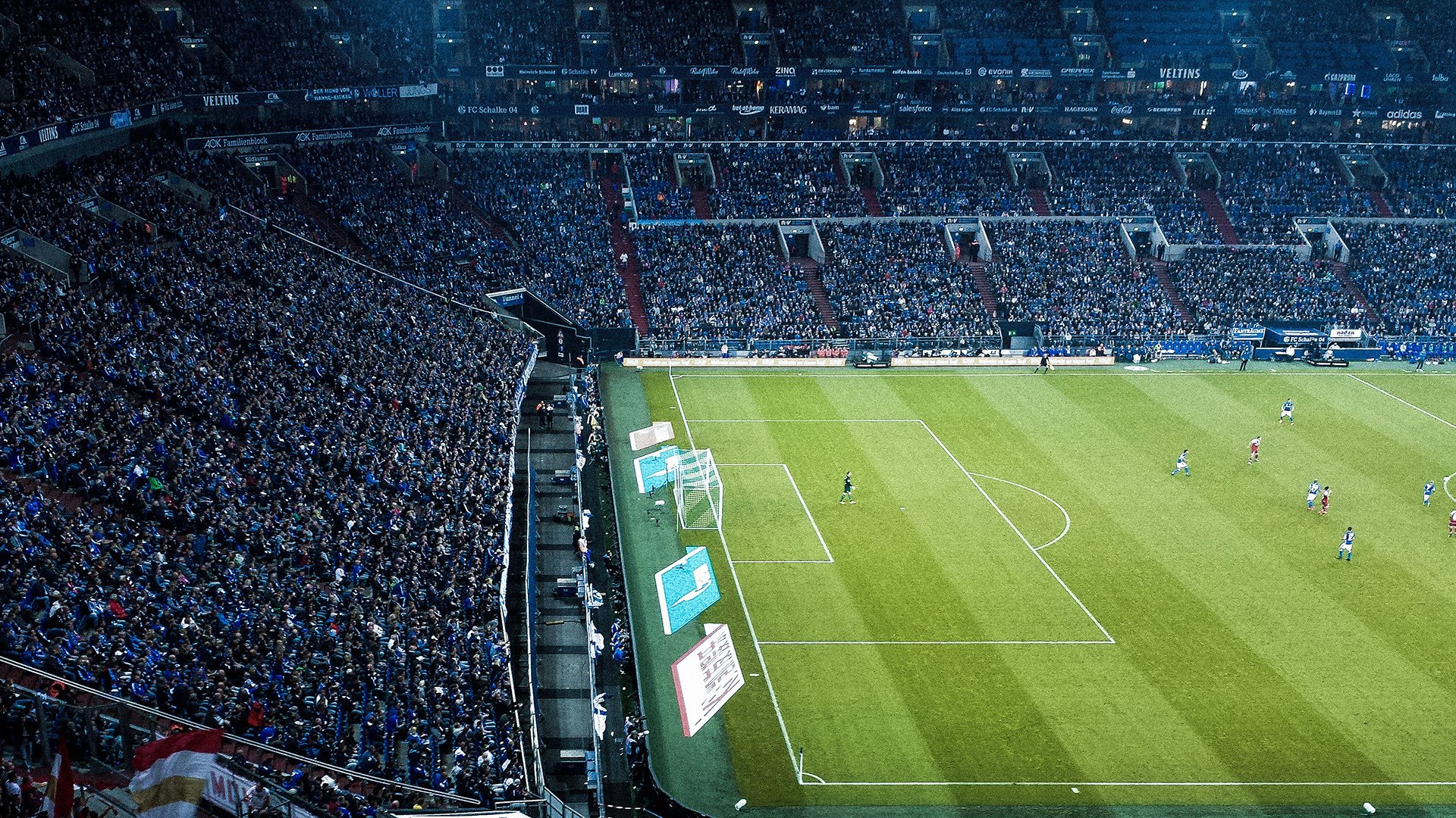 Jiu You-德甲主场氛围火爆，球迷投入热情高涨，德甲所有队伍